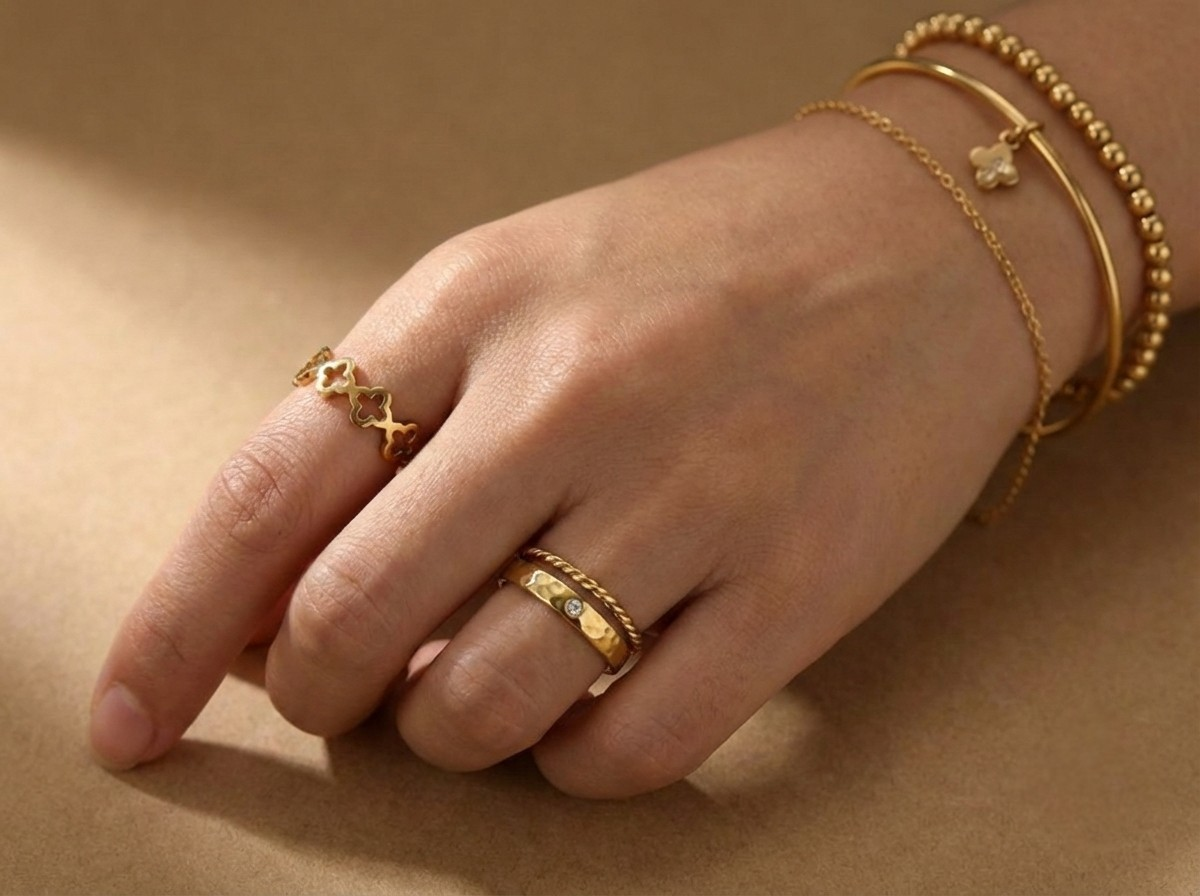 Petite Bague aux trèfles