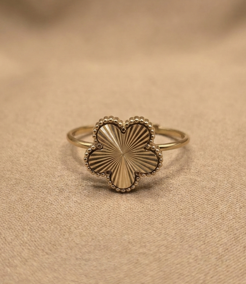 Bague au trèfle